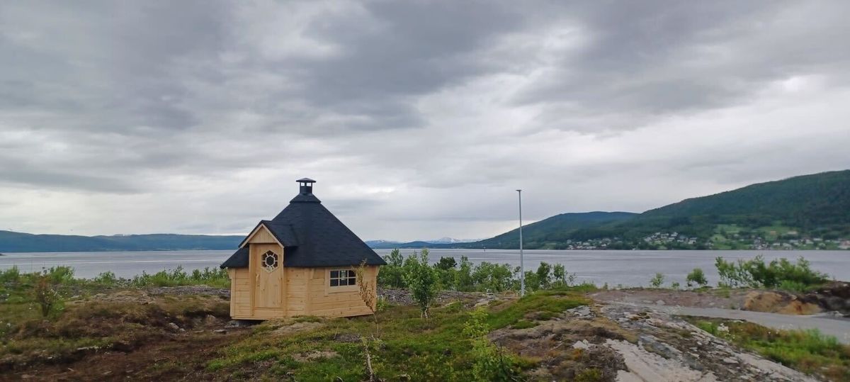 Grillhytte Royal 10 - Ret væg